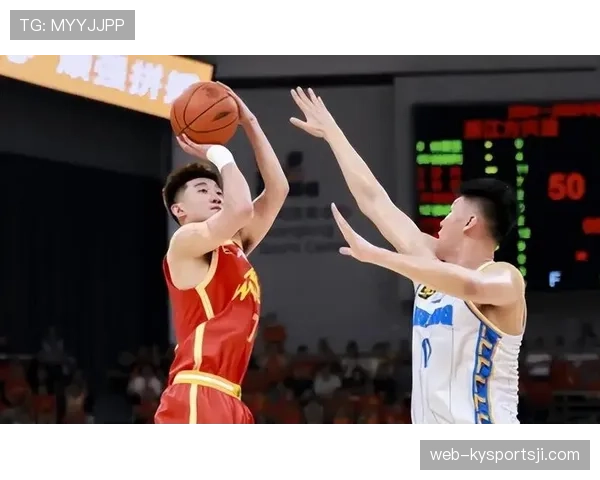 孙铭徽笑得像隔壁老弟，刷出来的日常细节像土豪拍的纪录片